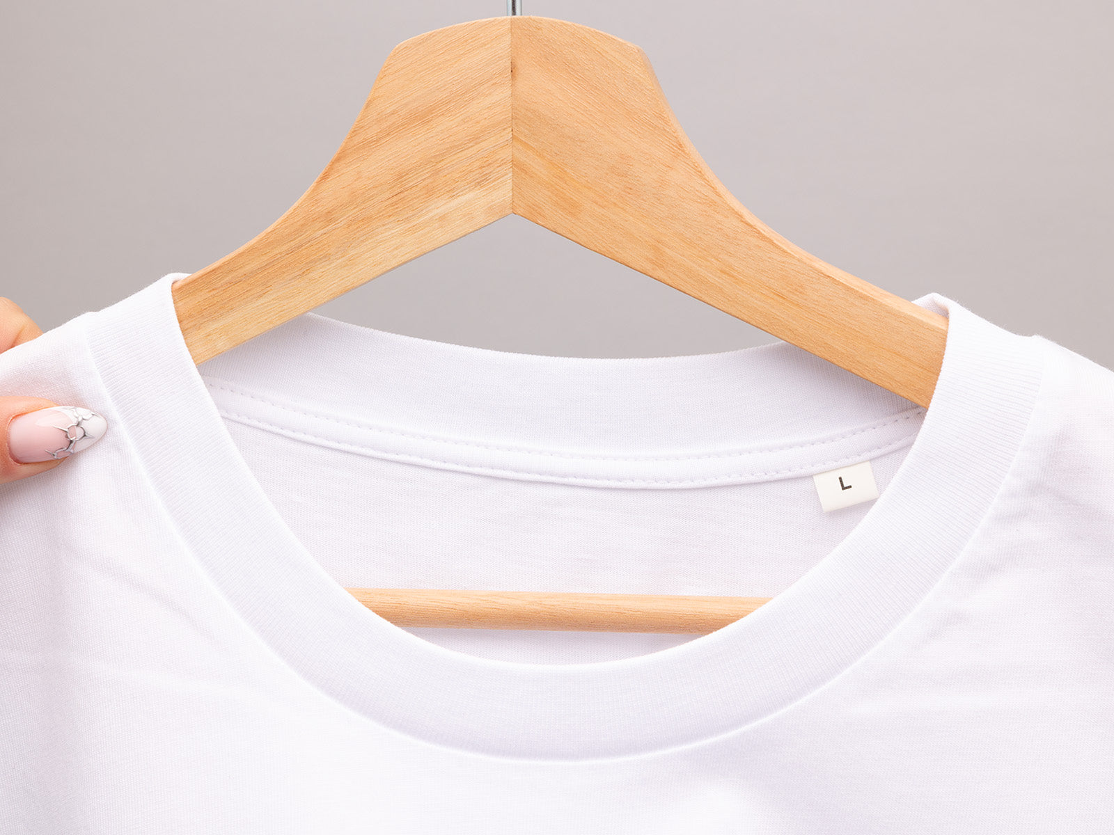 Le t-shirt «Filter» d'Adrianos